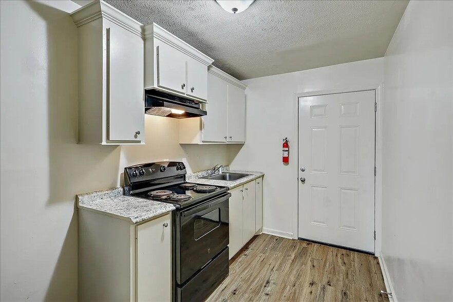 More Photos Of 409-412 Pearl Dr, Pearl Apartments For Sale