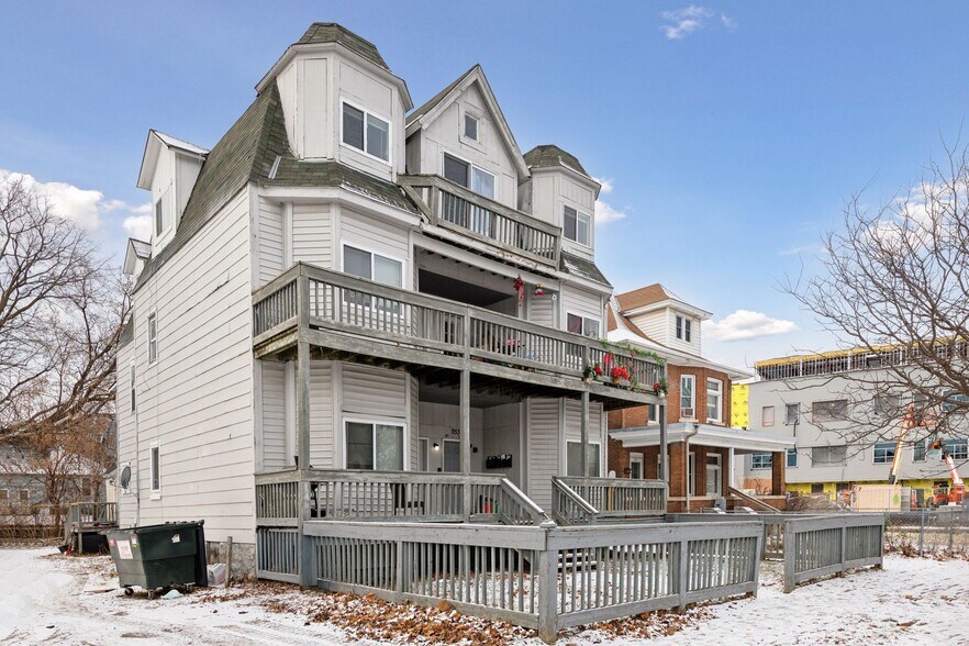 More Photos Of 953 Desoto St, Saint Paul Apartments For Sale