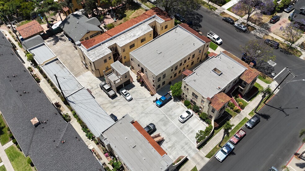 More Photos Of 925 N Lacy St, Santa Ana Apartments For Sale