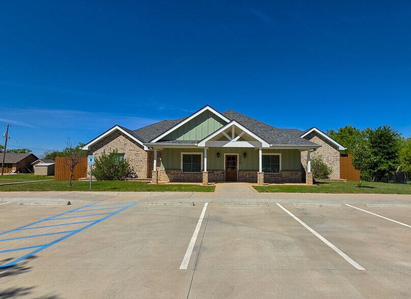 More Photos Of 2426 Lincoln Dr, Abilene Medical For Sale