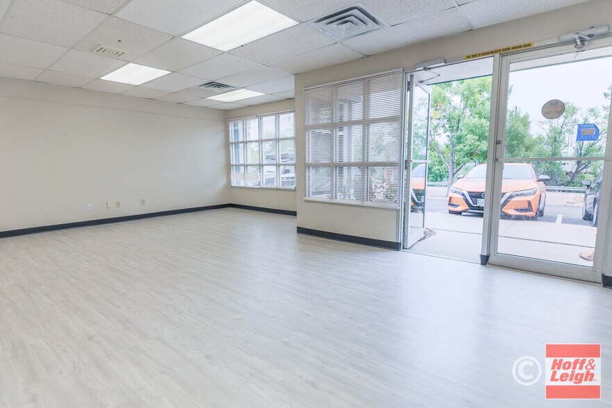 More Photos Of 4725 Town Center Dr, Colorado Springs Warehouse For Lease