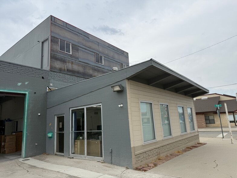 More Photos Of 220 E William St, Carson City Auto Repair For Sale