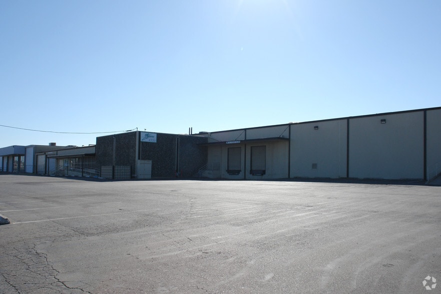 More Photos Of 4320 Roseville Rd, North Highlands Warehouse For Sale