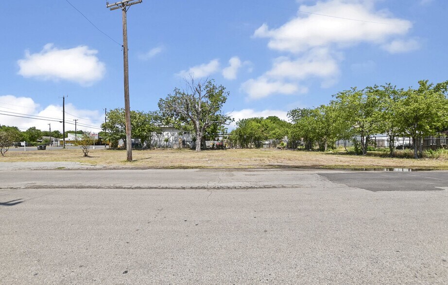 More Photos Of 1707 Culebra Road, San Antonio Land For Lease