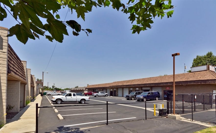 More Photos Of 455 W La Cadena Dr, Riverside Unknown For Lease