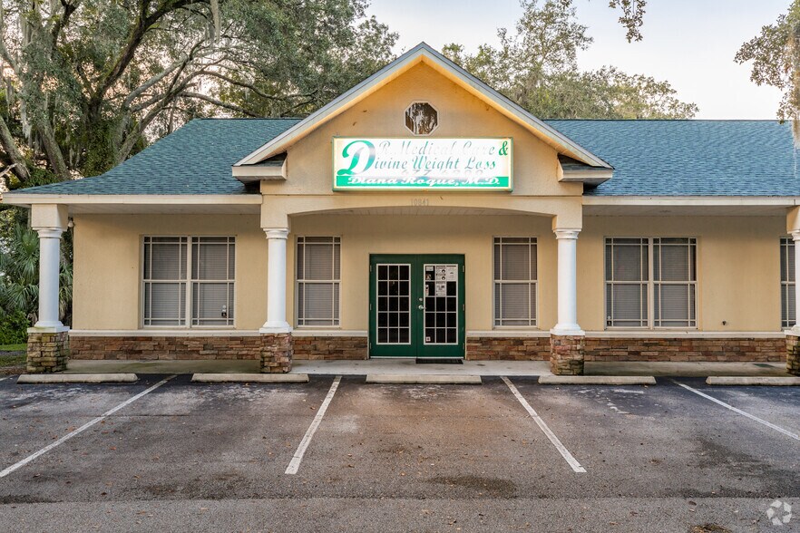 More Photos Of 10841-10857 Park Dr, Riverview Medical For Sale