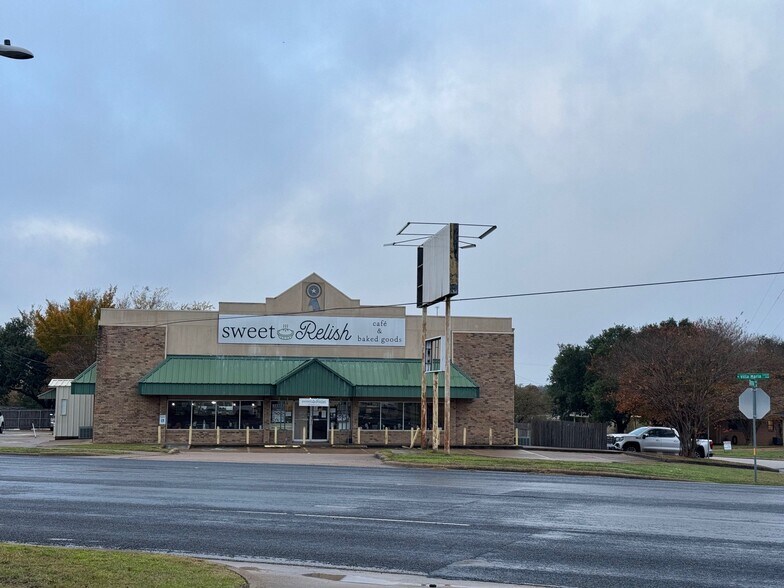 Primary Photo Of 1136 E Villa Maria Rd, Bryan General Retail For Lease