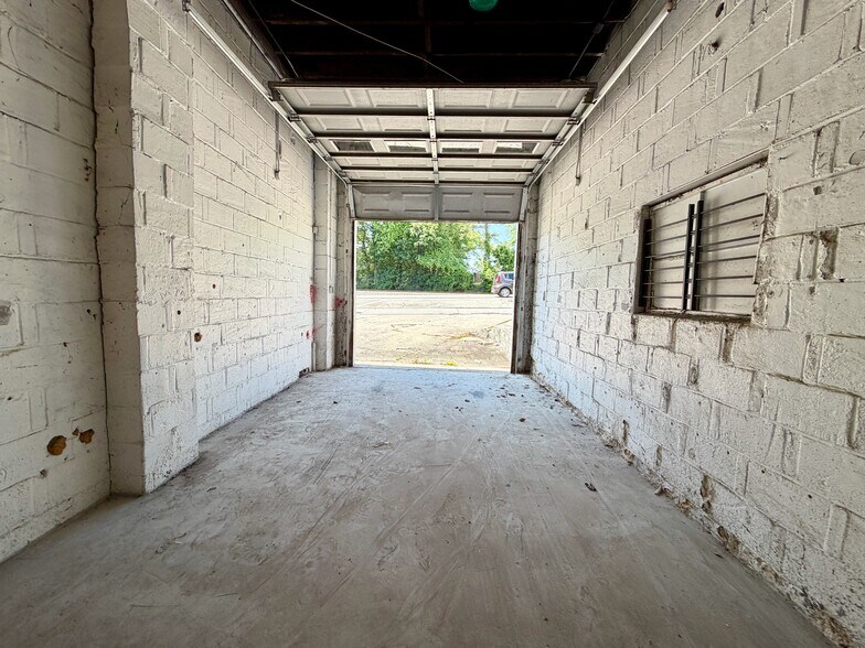 More Photos Of 12471 Veterans Memorial Hwy, Douglasville Specialty For Lease