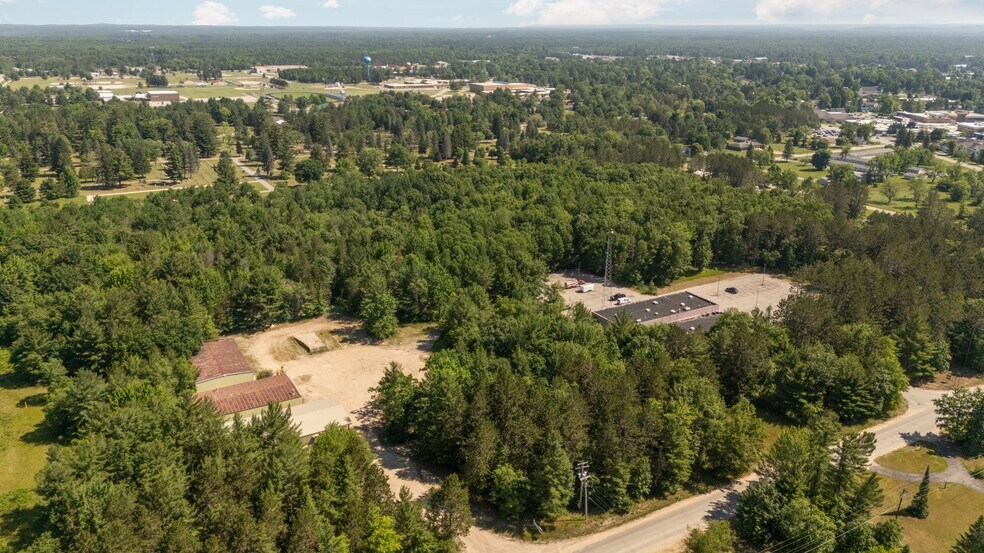 More Photos Of 890 Island Lake Rd NW, Kalkaska Manufacturing For Sale