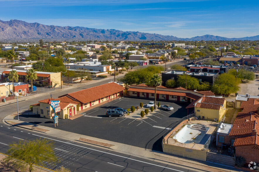 Primary Photo Of 1650 N Oracle Rd, Tucson Hotel For Sale