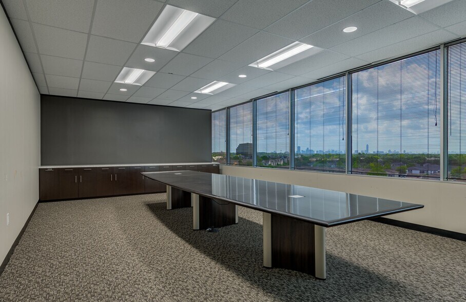More Photos Of 2929 Briarpark Dr, Houston Office For Sale