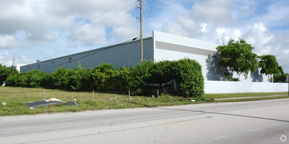 More Photos Of 2001 NW 15th Ave, Pompano Beach Warehouse For Lease