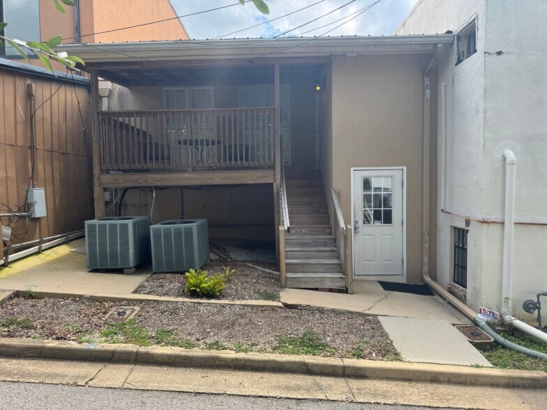 More Photos Of 126 S 8th St, Opelika Office For Sale