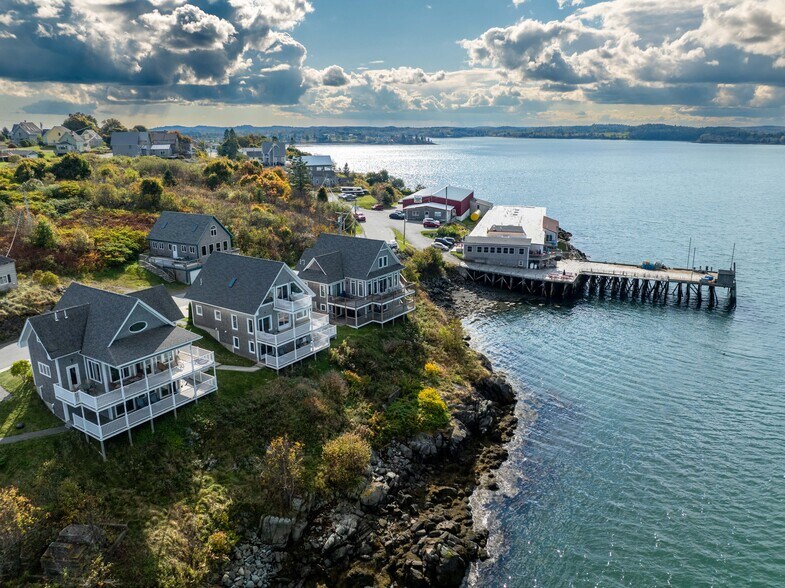 More Photos Of 69 Johnson St, Lubec Hotel For Sale