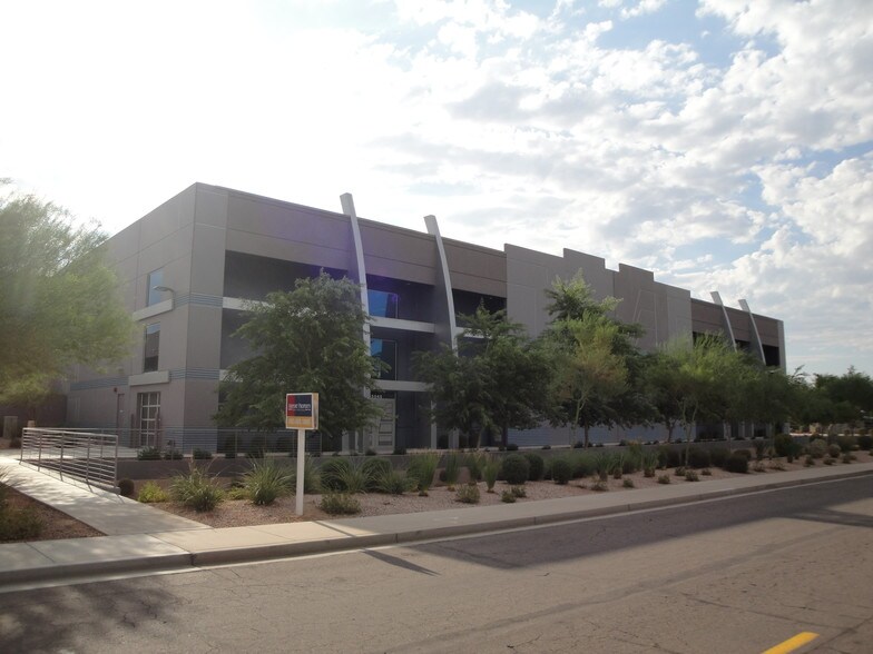 More Photos Of 15535 N 78th St, Scottsdale Airplane Hangar For Lease