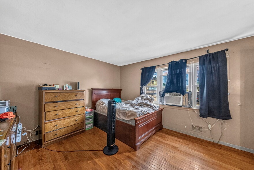 More Photos Of 308 Columbus Pl, New Brunswick Apartments For Sale