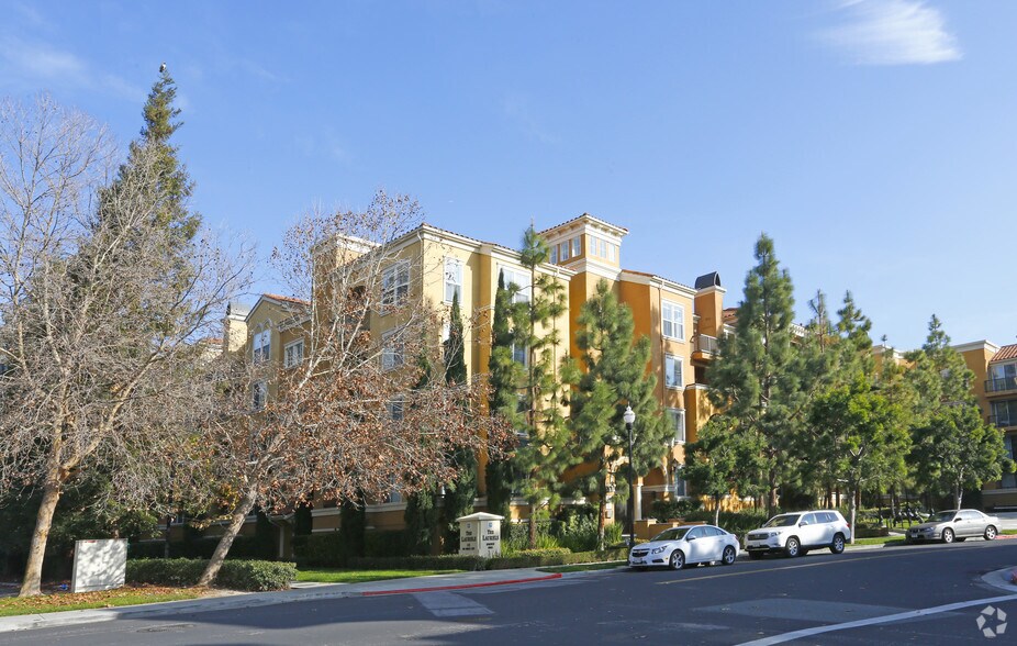 Primary Photo Of 39 Rio Robles E, San Jose Apartments For Lease
