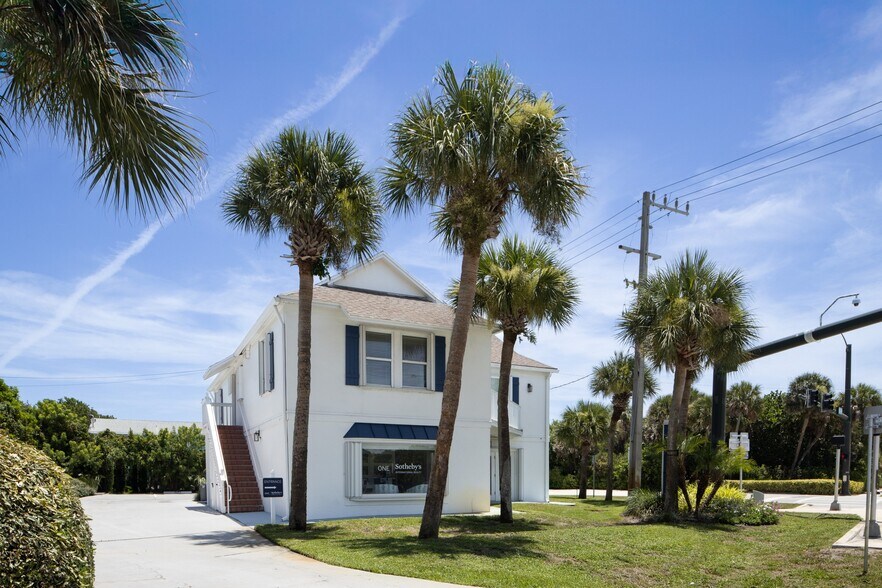 More Photos Of 9300 N A1A, Vero Beach Freestanding For Sale