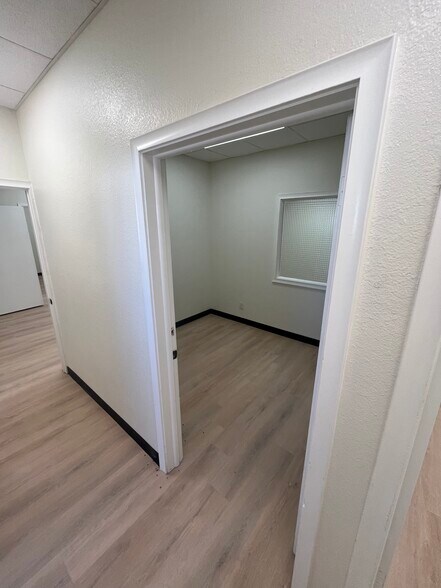 More Photos Of 317 N Willis St, Abilene Office For Lease