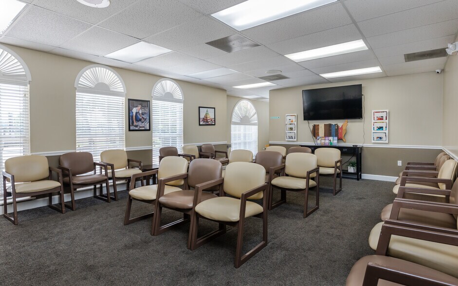 More Photos Of 150 Pondella Rd, North Fort Myers Medical For Sale