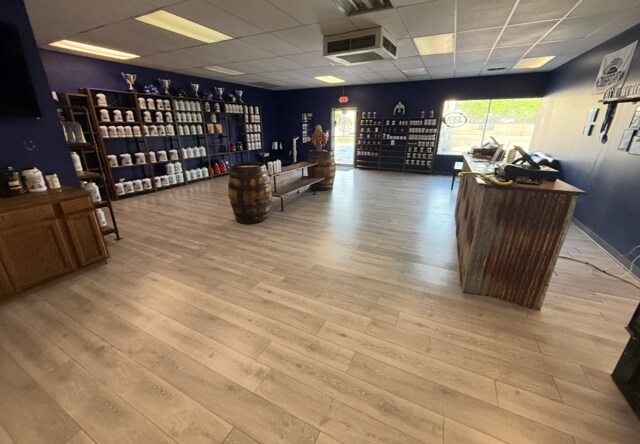 More Photos Of 1205 S Main St, Weatherford Freestanding For Sale