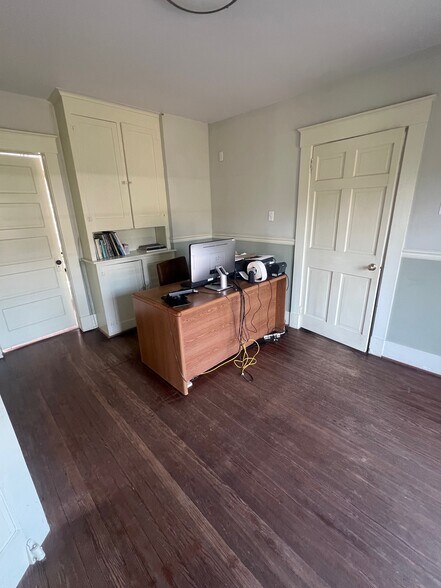 More Photos Of 773 Montauk Hwy, Water Mill General Retail For Lease