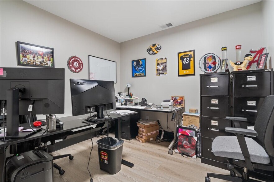 More Photos Of 1415 Shelby St, Indianapolis Office For Sale