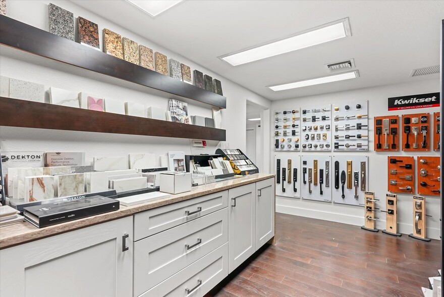 More Photos Of 141 Parliament Loop, Lake Mary Office For Sale