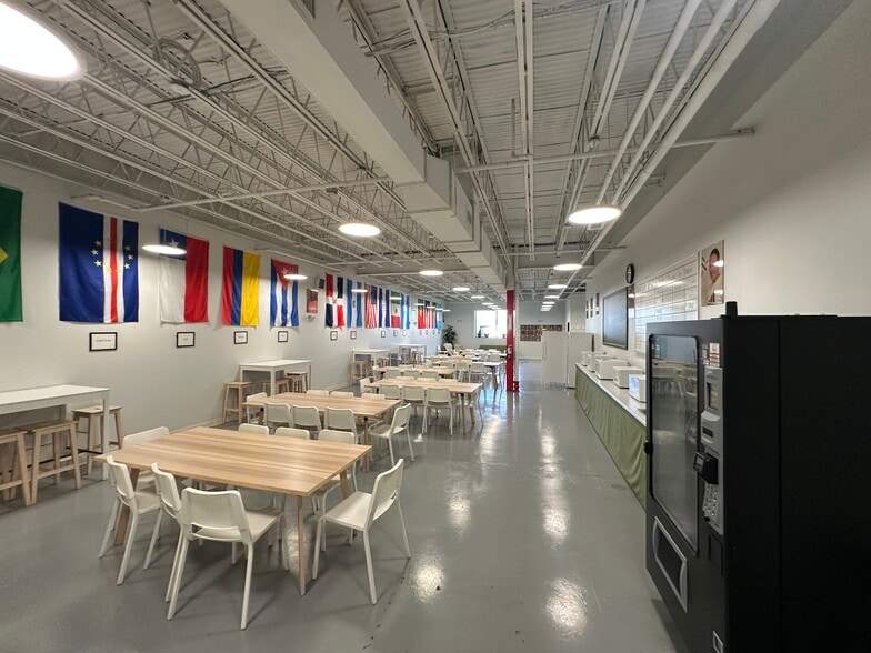 More Photos Of 77 Pawtucket Ave, Rumford Manufacturing For Lease