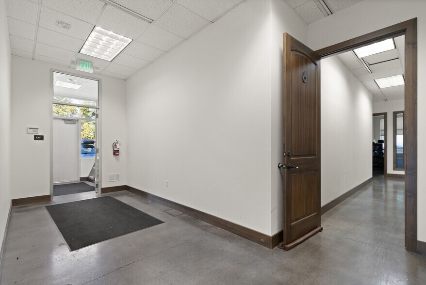 More Photos Of 623 E Wallace Ave, Coeur d'Alene Office For Sale