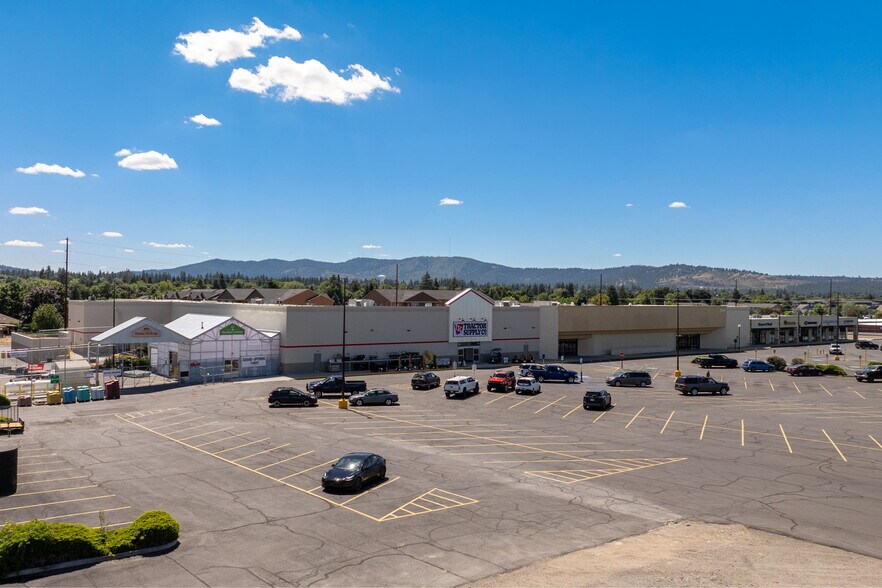 More Photos Of 13414 E Sprague Ave, Spokane Valley Unknown For Lease