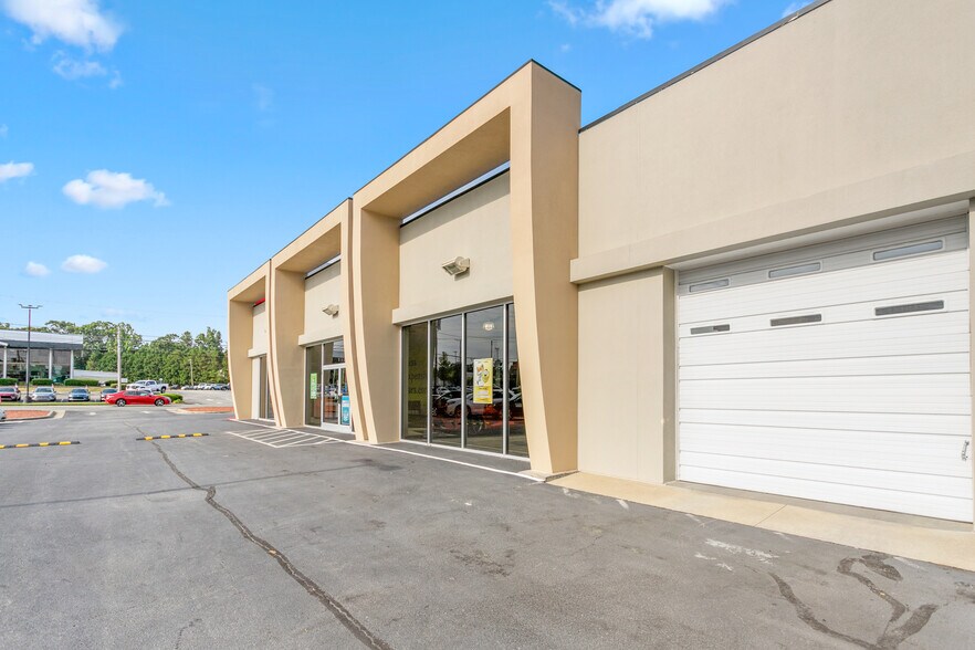 More Photos Of 2437 S Church St, Burlington Auto Dealership For Sale
