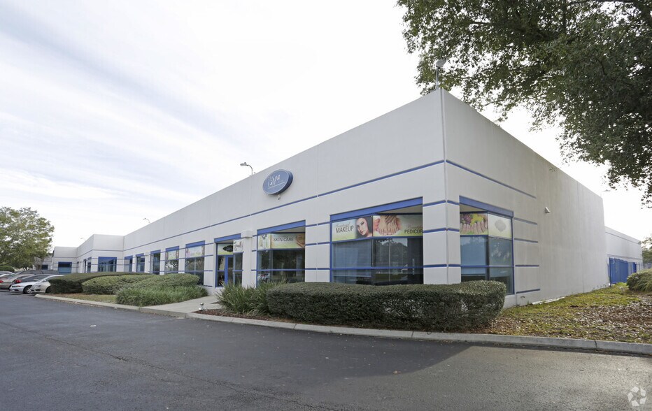 More Photos Of 6600 Youngerman Cir, Jacksonville Unknown For Lease