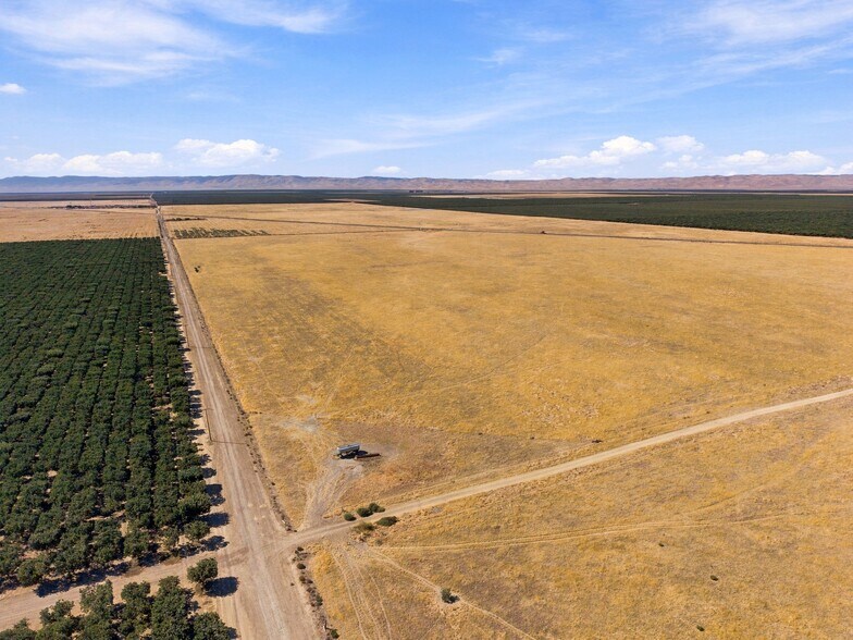 More Photos Of 12678 CA-33 hwy, Lost Hills Land For Sale