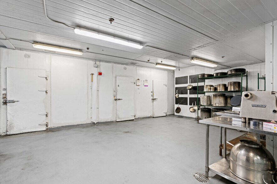 More Photos Of 5150 N State Road 7, North Lauderdale Refrigeration Cold Storage For Lease