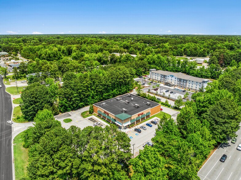 More Photos Of 2400 George Washington Memorial Hwy, Yorktown General Retail For Sale