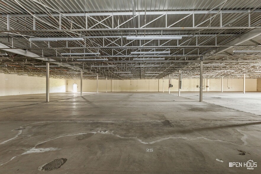 More Photos Of 2200 5th St, Wichita Falls Warehouse For Sale