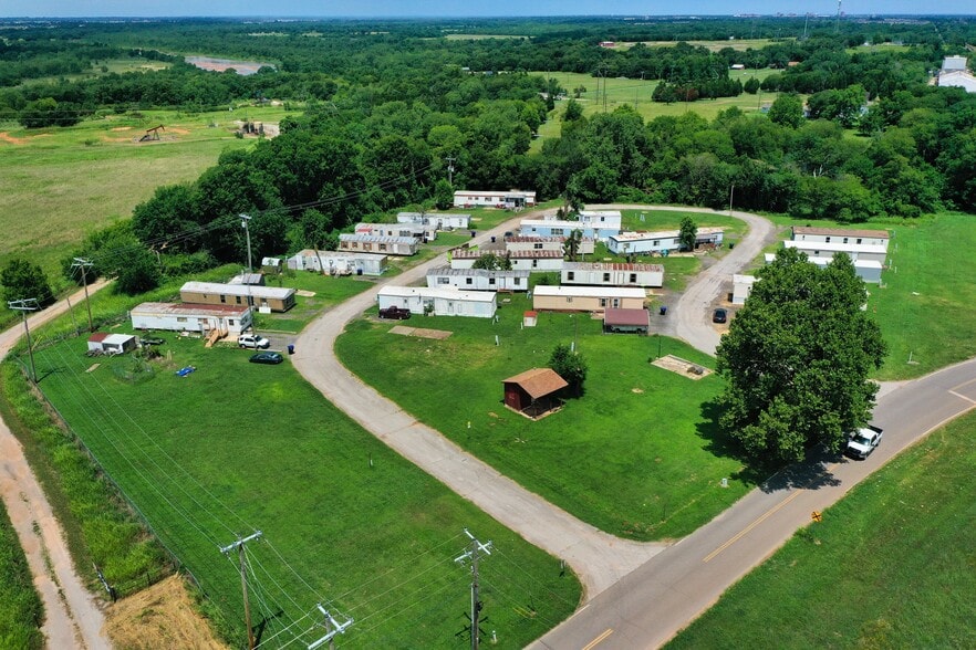 More Photos Of 400 S Front St, Noble Manufactured Housing Mobile Home Park For Sale