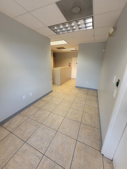 More Photos Of 2810 St Isabel St, Tampa Medical For Lease