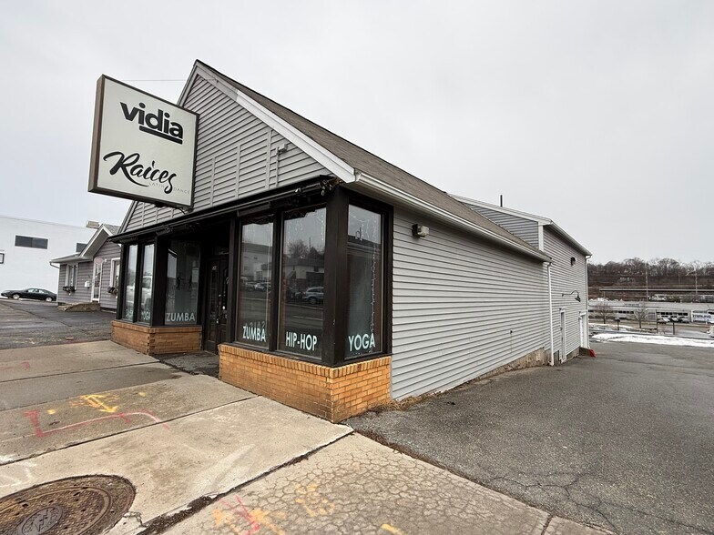 More Photos Of 120 W Boylston St, Worcester Freestanding For Sale