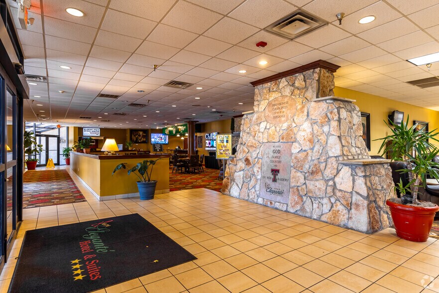 More Photos Of 801 Avenue Q, Lubbock Hotel For Sale