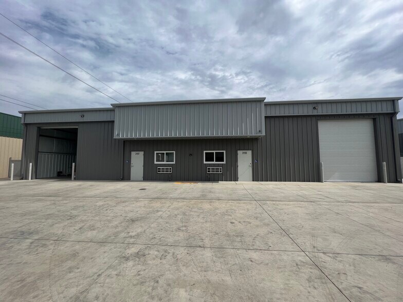 More Photos Of 3155-3159 Humphrey Ct, Turlock Warehouse For Lease