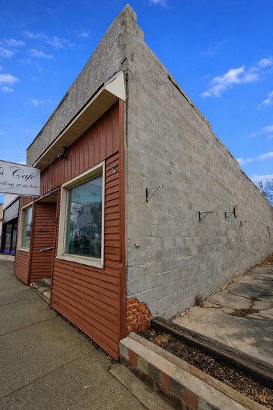 More Photos Of 147 Main St, West Concord General Retail For Sale