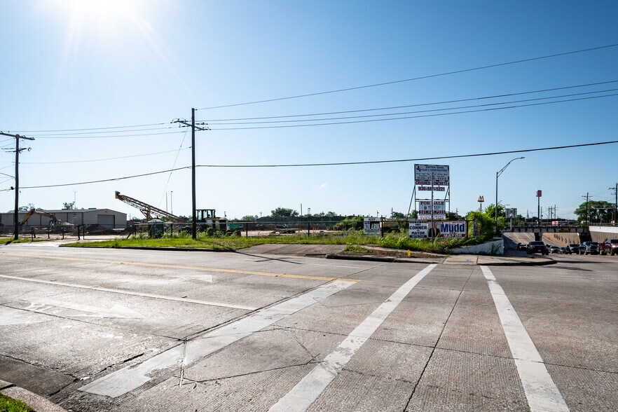 More Photos Of 2.016 AC W Clayton & FM 321, Dayton Land For Sale