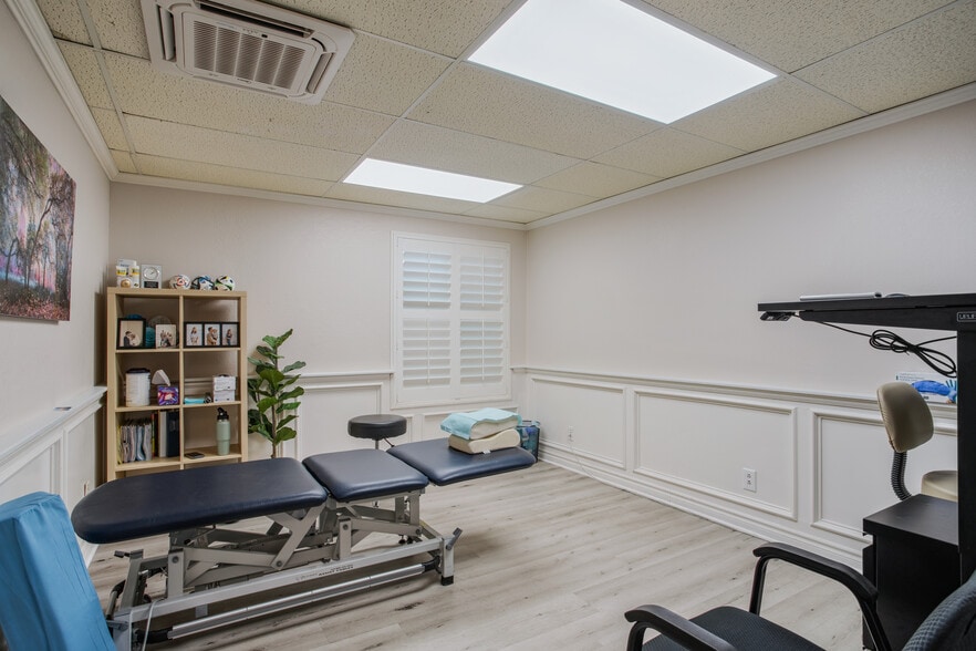 More Photos Of 2170 S El Camino Real, Oceanside Office For Lease