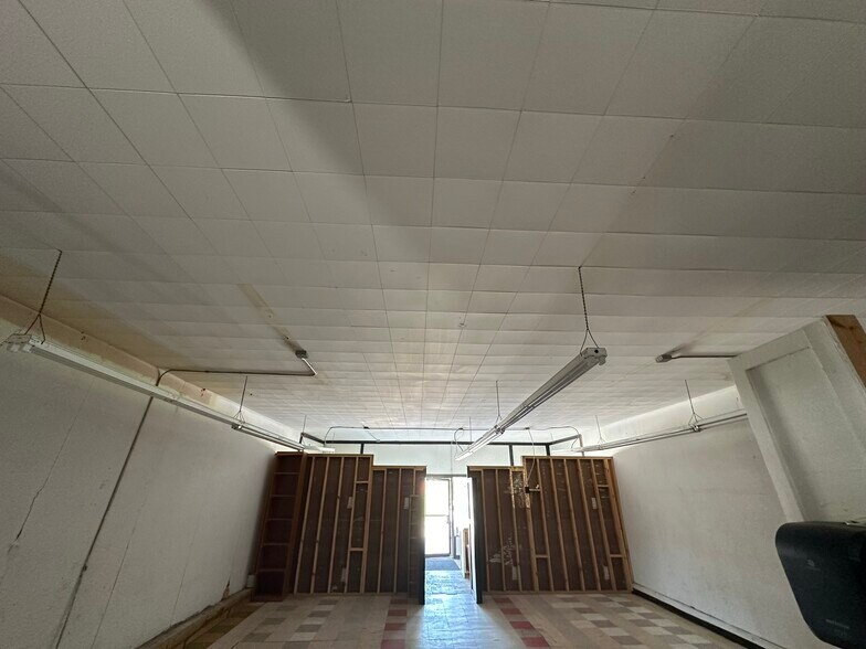 More Photos Of 190 S Commerce St, Frankston Restaurant For Sale