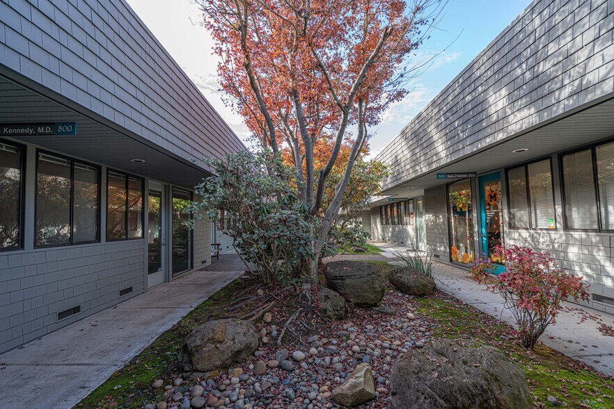 More Photos Of 2448 Guerneville Rd, Santa Rosa Medical For Sale