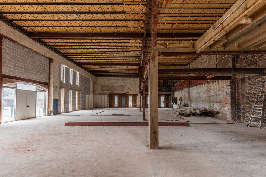 More Photos Of 104 E Oglethorpe Ave, Savannah Restaurant For Sale