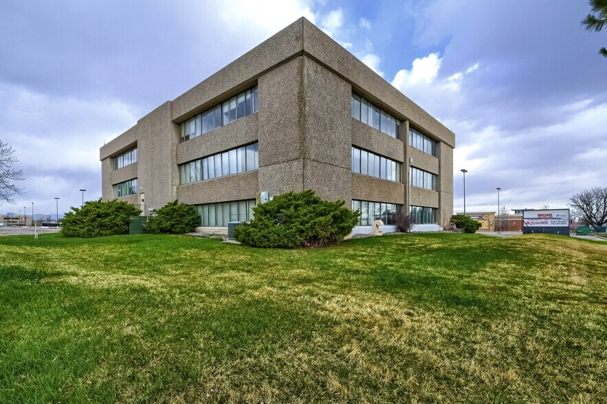 More Photos Of 7061 S University Blvd, Littleton Coworking Space