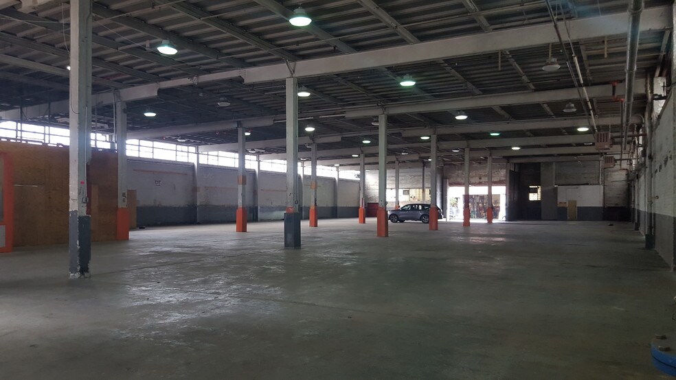 More Photos Of 57 Box St, Brooklyn Manufacturing For Lease